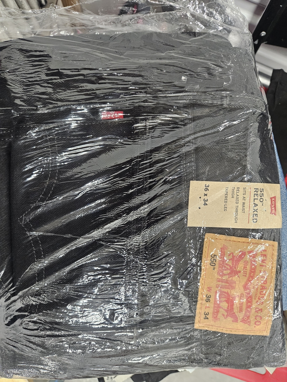 Levi's 550 Relaxed Fit Jeans - Black